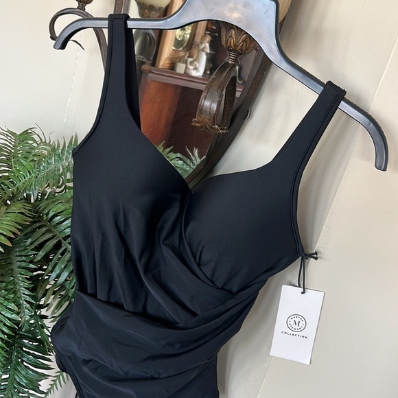 Brand New Martha Stewart Black Shaping Slimming Swimsuit One-Piece UPF 50 - Picture 3 of 15